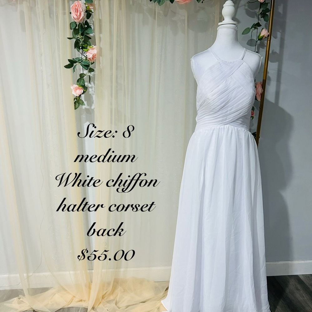 Elegant White Chiffon Halter Wedding Dress